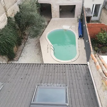 ベッド・アンド・ブレックファスト Grande D'hote Pour 4 A 5 Personnes Chef-Boutonne