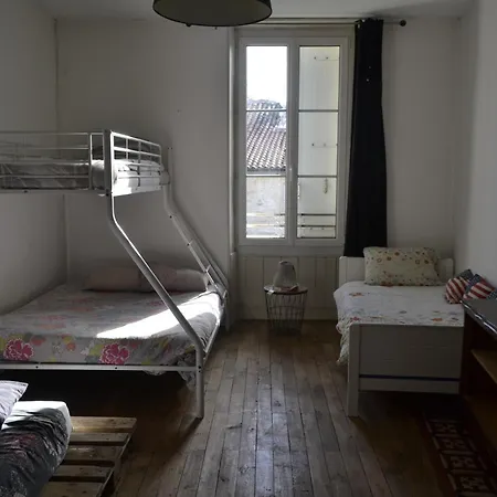 ベッド・アンド・ブレックファスト Grande D'hote Pour 4 A 5 Personnes *